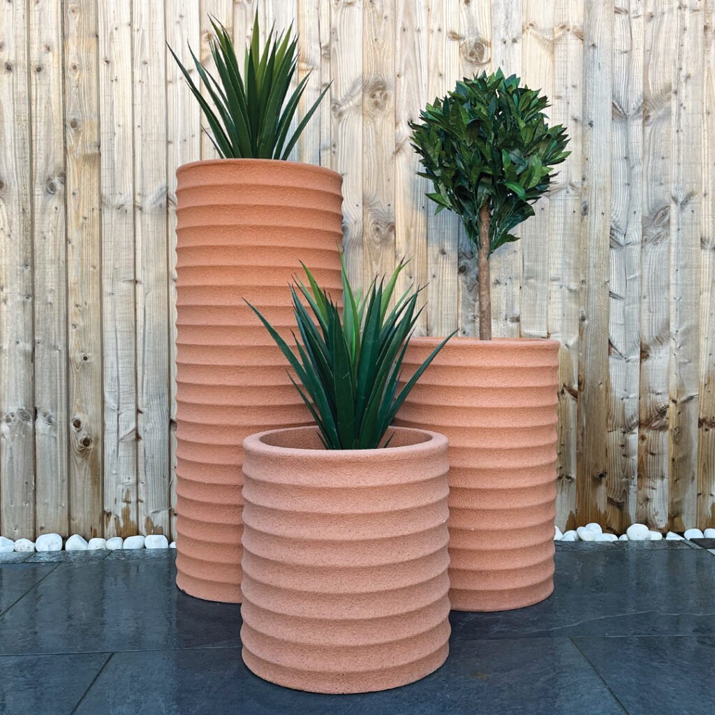 large terracotta pots of Moroccan style are quite in demand